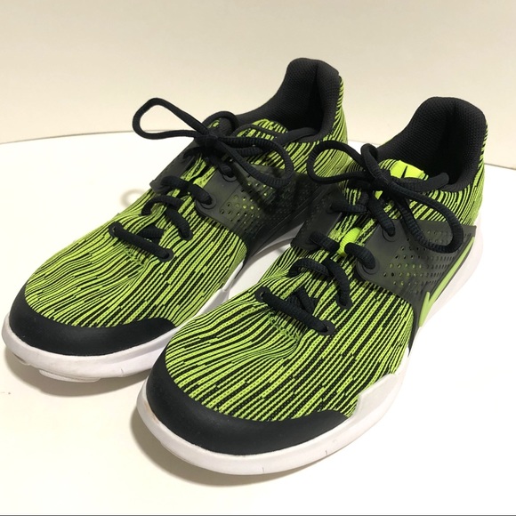 nike arrowz green